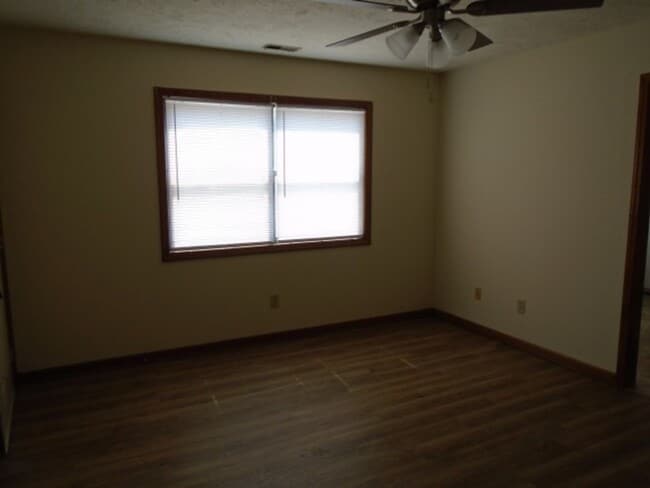 Building Photo - 2 Bedroom Apartment Available in Hope Mills!
