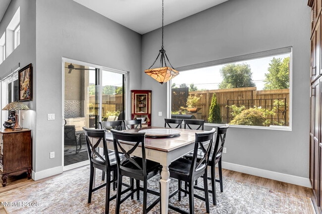 Building Photo - 2958 Saddle Peak Dr