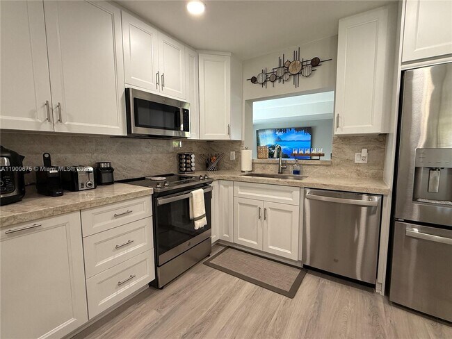 Building Photo - 4009 Jefferson St