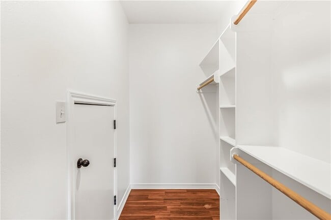 Building Photo - 3933 John Sharp Pkwy