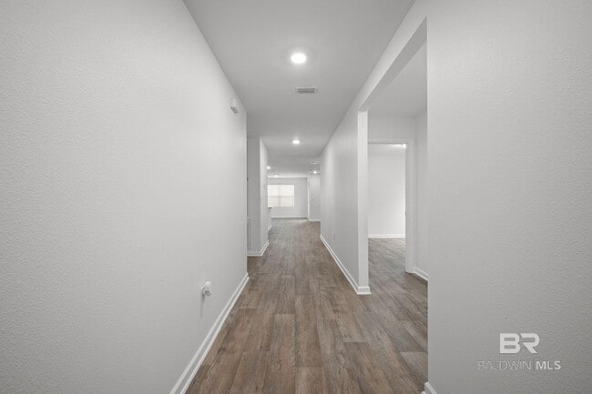 Building Photo - 15133 Forsythia Lp