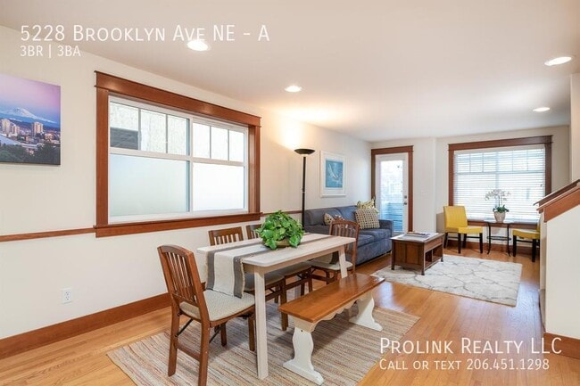 Building Photo - 5228 Brooklyn Ave NE