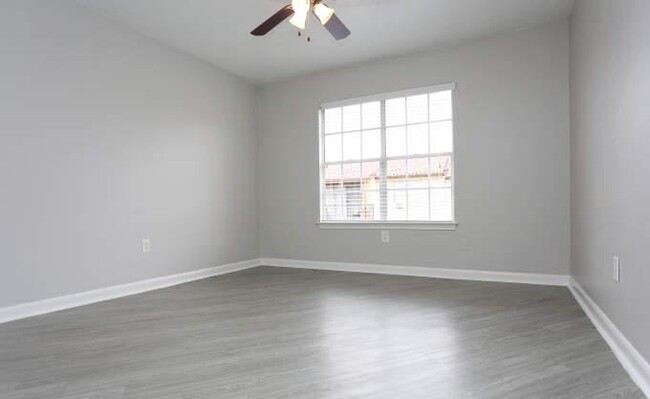 Building Photo - 1 bedroom in Houston TX 77057