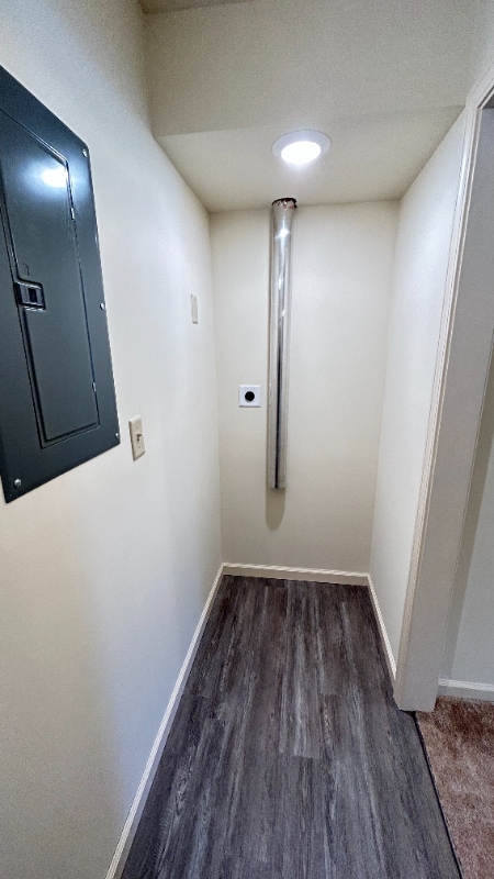 Building Photo - 807 Rainbow Dr