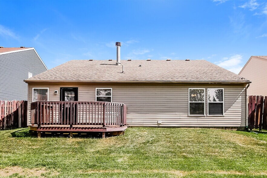 Building Photo - 10236 Hatherley Way