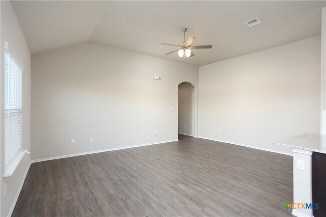 Building Photo - 3428 Scott Cir
