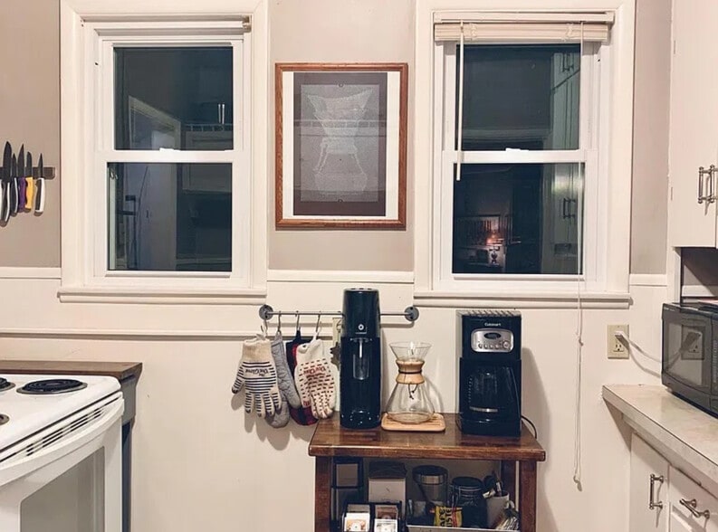 Building Photo - 1224 47th St