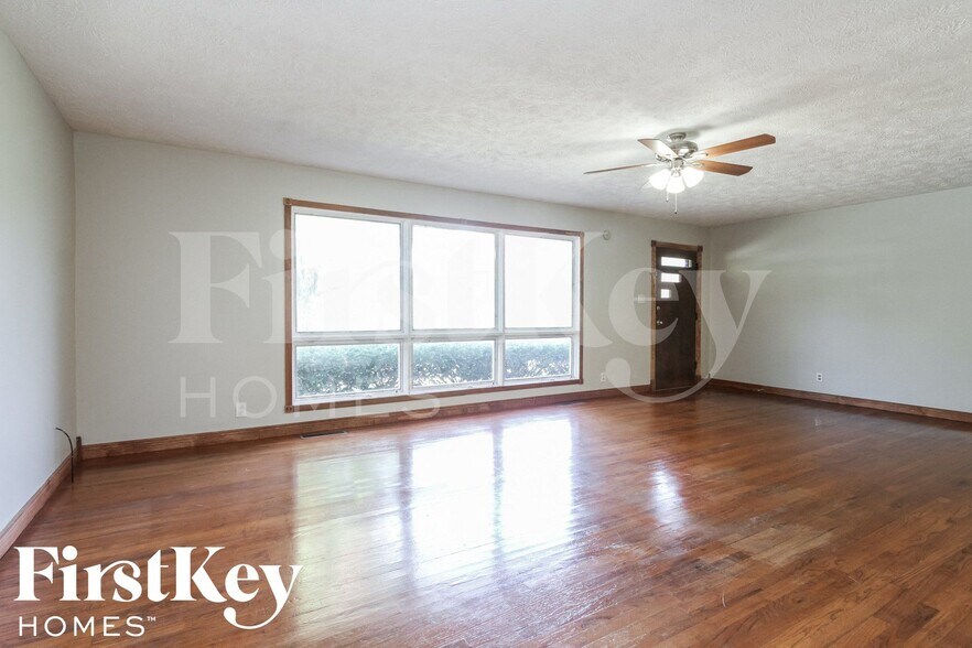 Building Photo - 6605 W 14th St