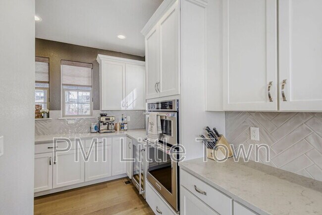 Building Photo - 8214 Superior Cir