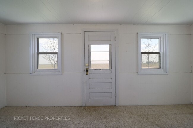Building Photo - Charming 3-bedroom, 2-bathroom Home