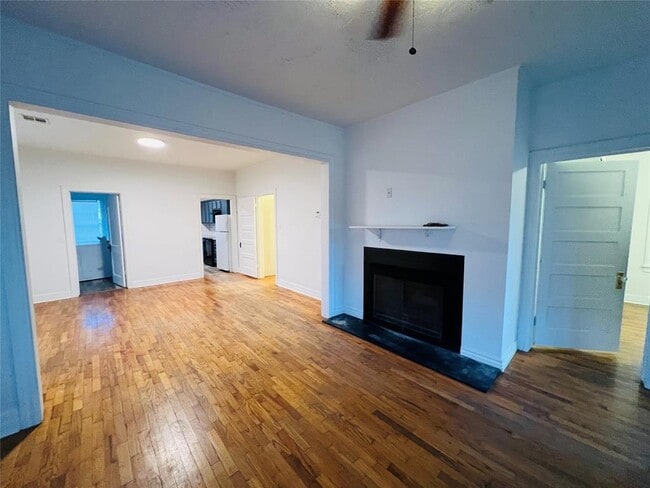 Building Photo - 224 W Eufaula St