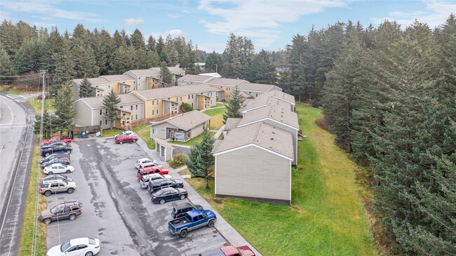 Building Photo - 2610 Mill Bay Rd