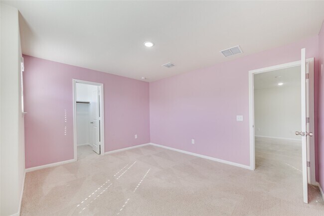 Building Photo - 19214 Tannach Dr