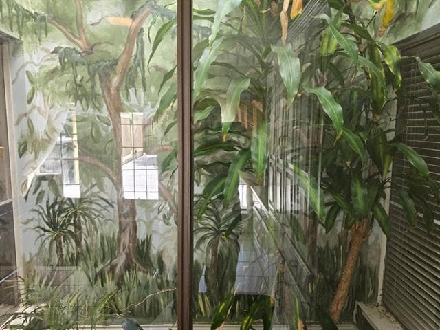 Building Photo - 2004 Cherbourg Dr