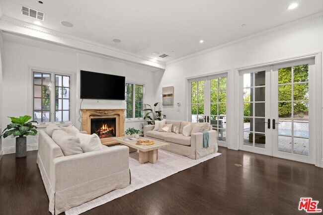 Building Photo - 4923 Amigo Ave