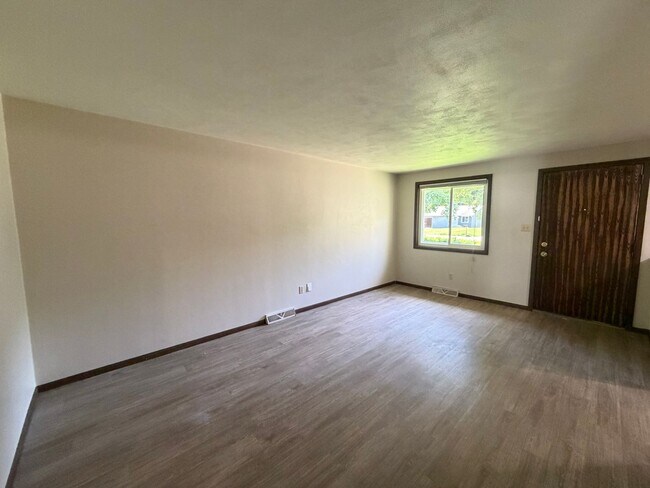 Building Photo - Shoshone Duplex