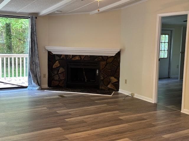 Building Photo - 635 Plaza Dr