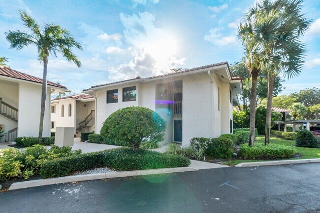 Building Photo - 50 Pelican Pointe Dr