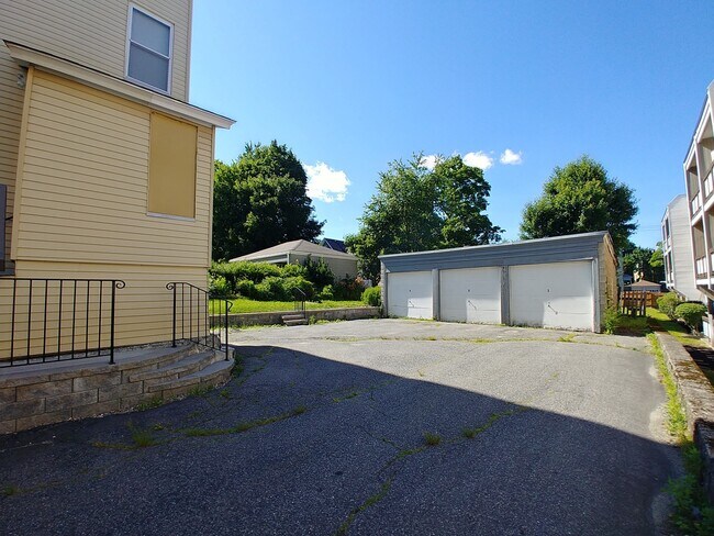 Building Photo - 29 Halmstad St