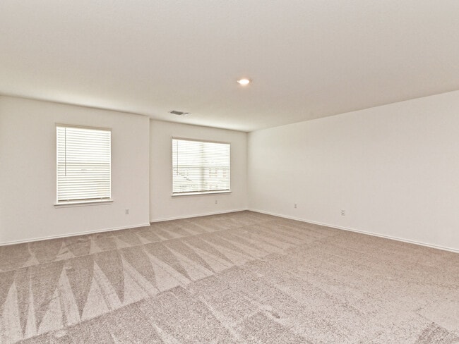 Building Photo - 1625 Holly Lk Dr