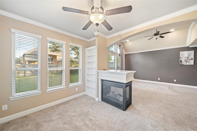 Building Photo - 10314 Radcliff Lake Dr