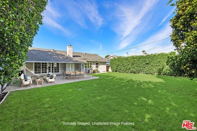 Building Photo - 9344 Valjean Ave