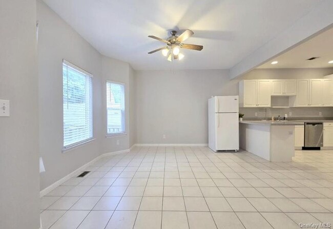 Building Photo - 19 Sunflower Ridge Rd