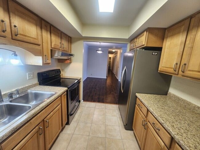 Building Photo - Spring Into Action - Don't Wait For Summer!! Apply Now, Get $1000 OFF Move-In Costs!!