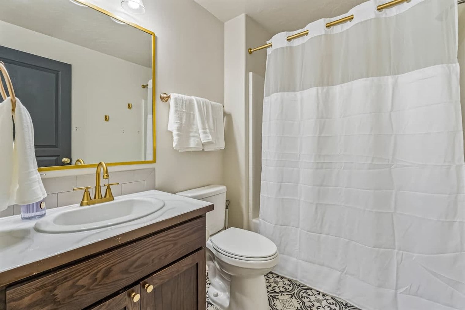 Building Photo - 103 N Voyage Ave