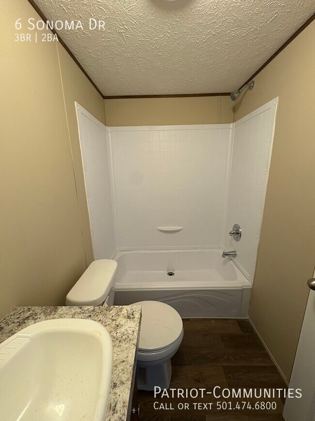 Building Photo - 6 Sonoma Dr