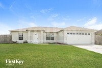 Building Photo - 2715 SW 1st Pl