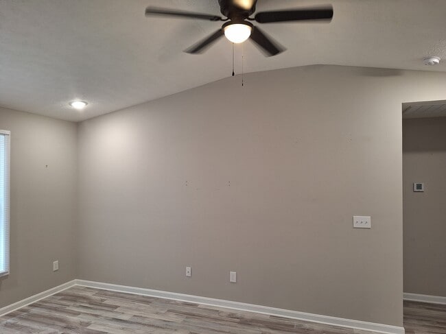 Building Photo - 4612 Clayton Terrace