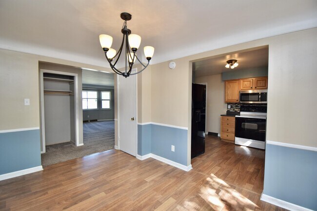 Building Photo - 1800 Keith Dr