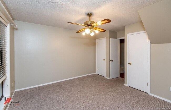 Building Photo - 8917 Glenmora Dr