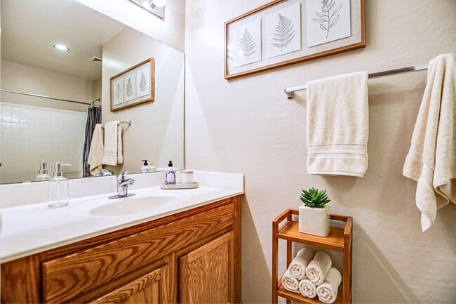 Building Photo - 24347 N Oasis Blvd