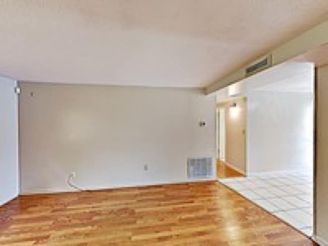 Building Photo - 6505 Ambassador Dr