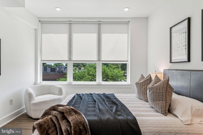 Building Photo - 139 W Chelten Ave