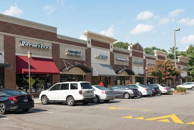 Shoppes of Kildaire - 622 New Kent Plz