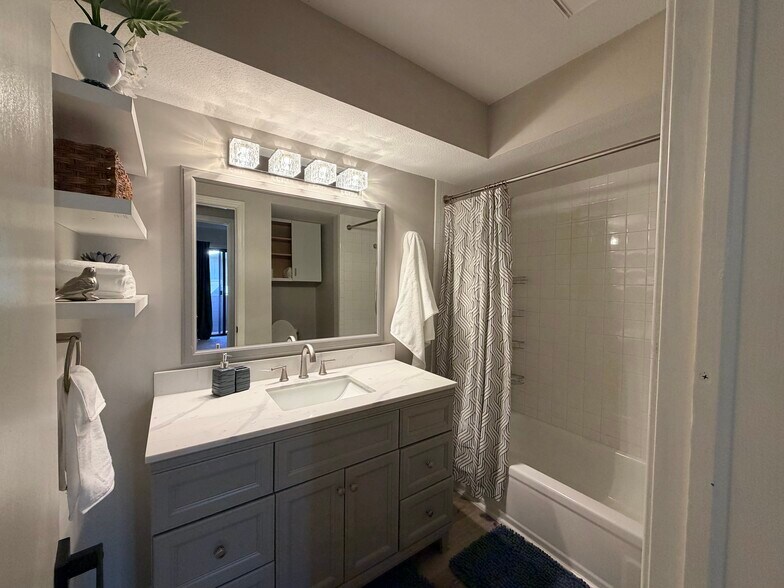 Building Photo - 9031 S Delaware Ave