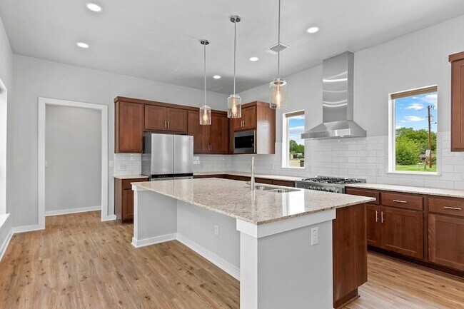 Building Photo - 100 Bryson Bend
