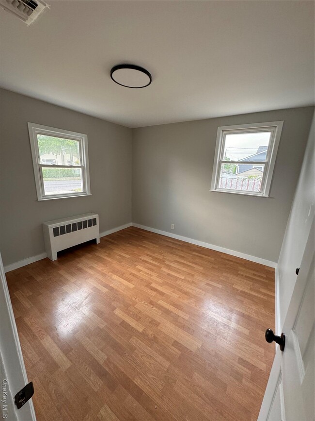 Building Photo - 282 16th St