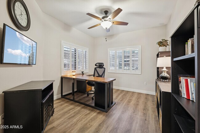 Building Photo - 15050 N Thompson Peak Pkwy