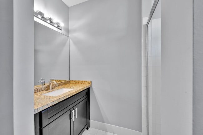 Building Photo - 9357 Osprey Isles Blvd