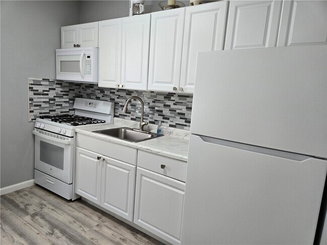 Building Photo - 2366 Spencerport Rd