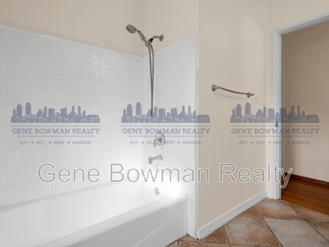 Building Photo - 6129 Pembroke Dr