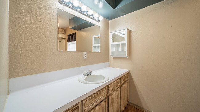 Building Photo - 4027 Spring Branch Rd