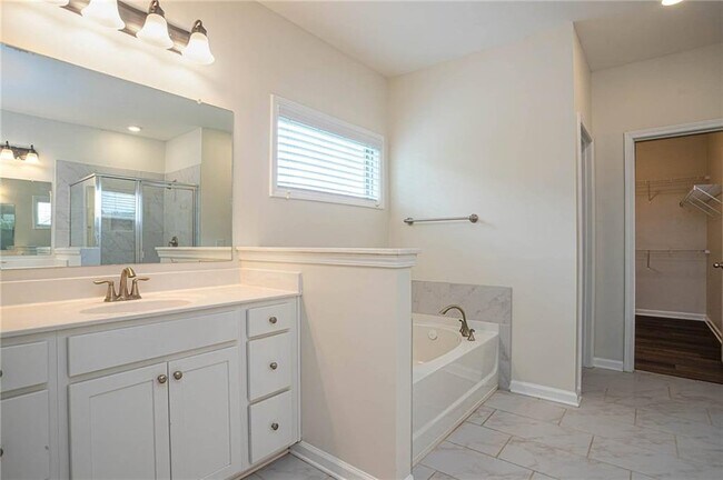 Building Photo - 138 Avery Lndg Wy