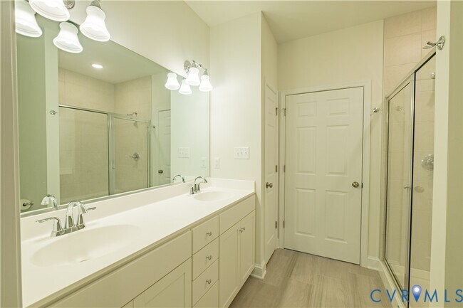 Building Photo - 6837 Leire Ln