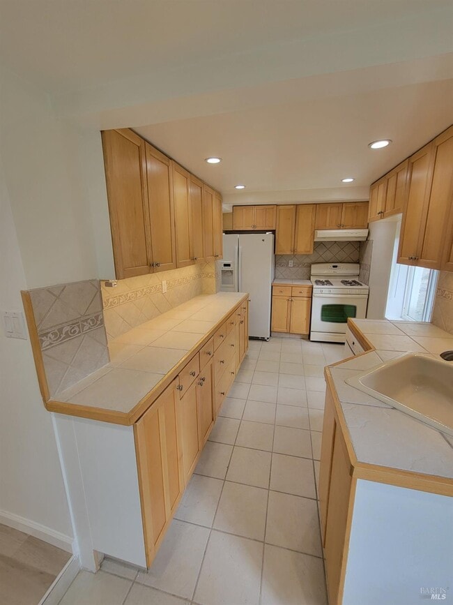 Building Photo - 346 Corte Madera Ave