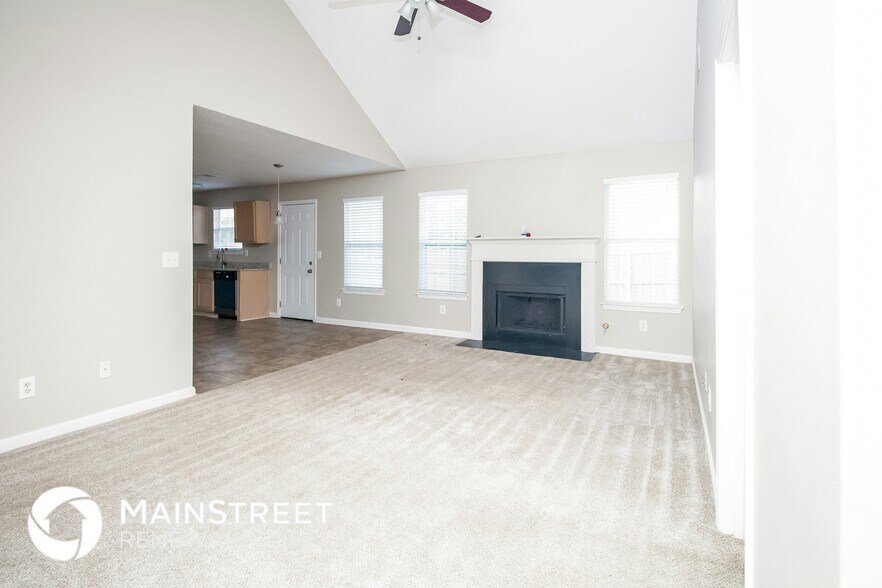 Building Photo - 7522 Clear Creek Approach